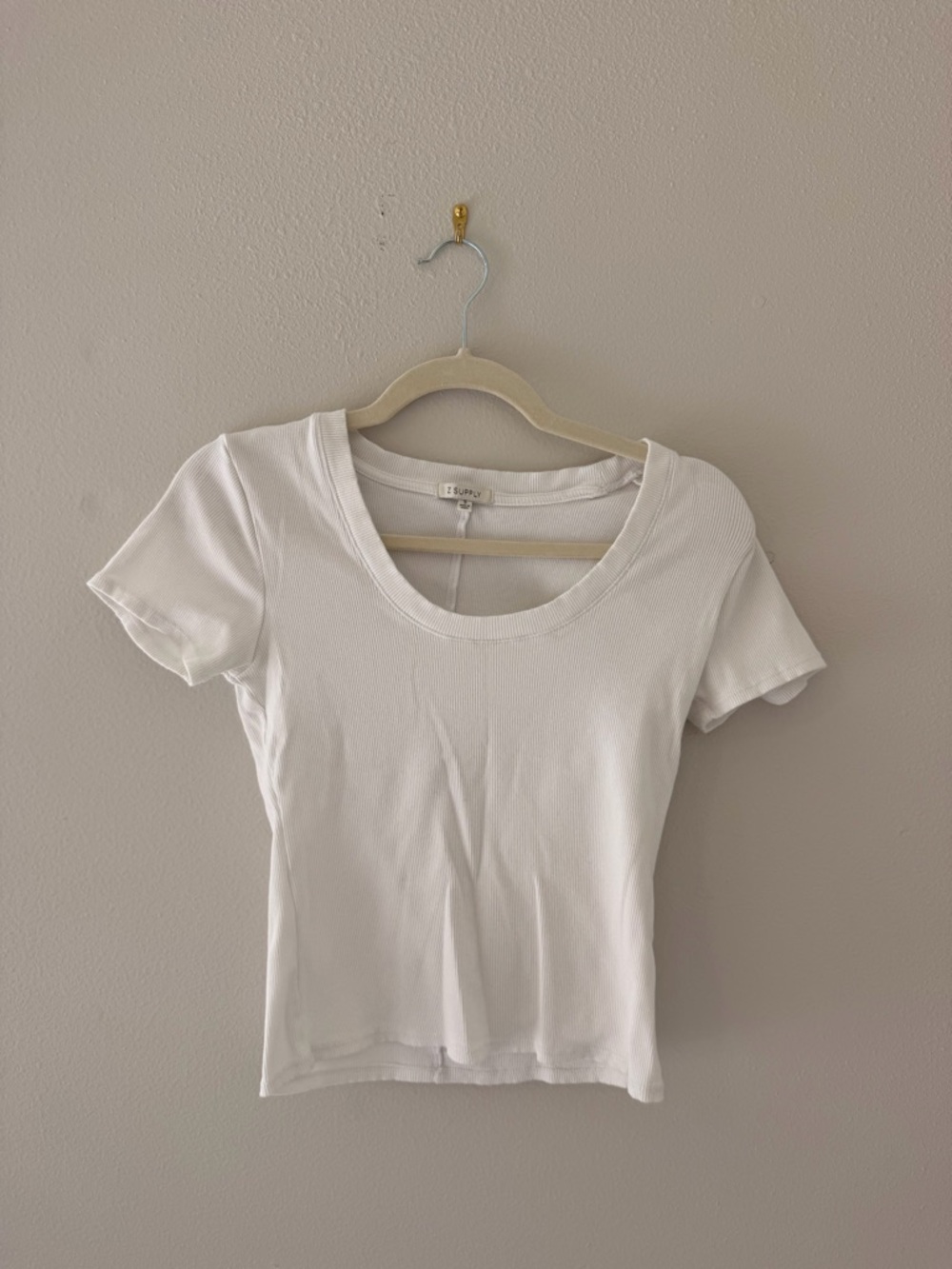 Z Supply White Scoop Neck Short Sleeve Tee